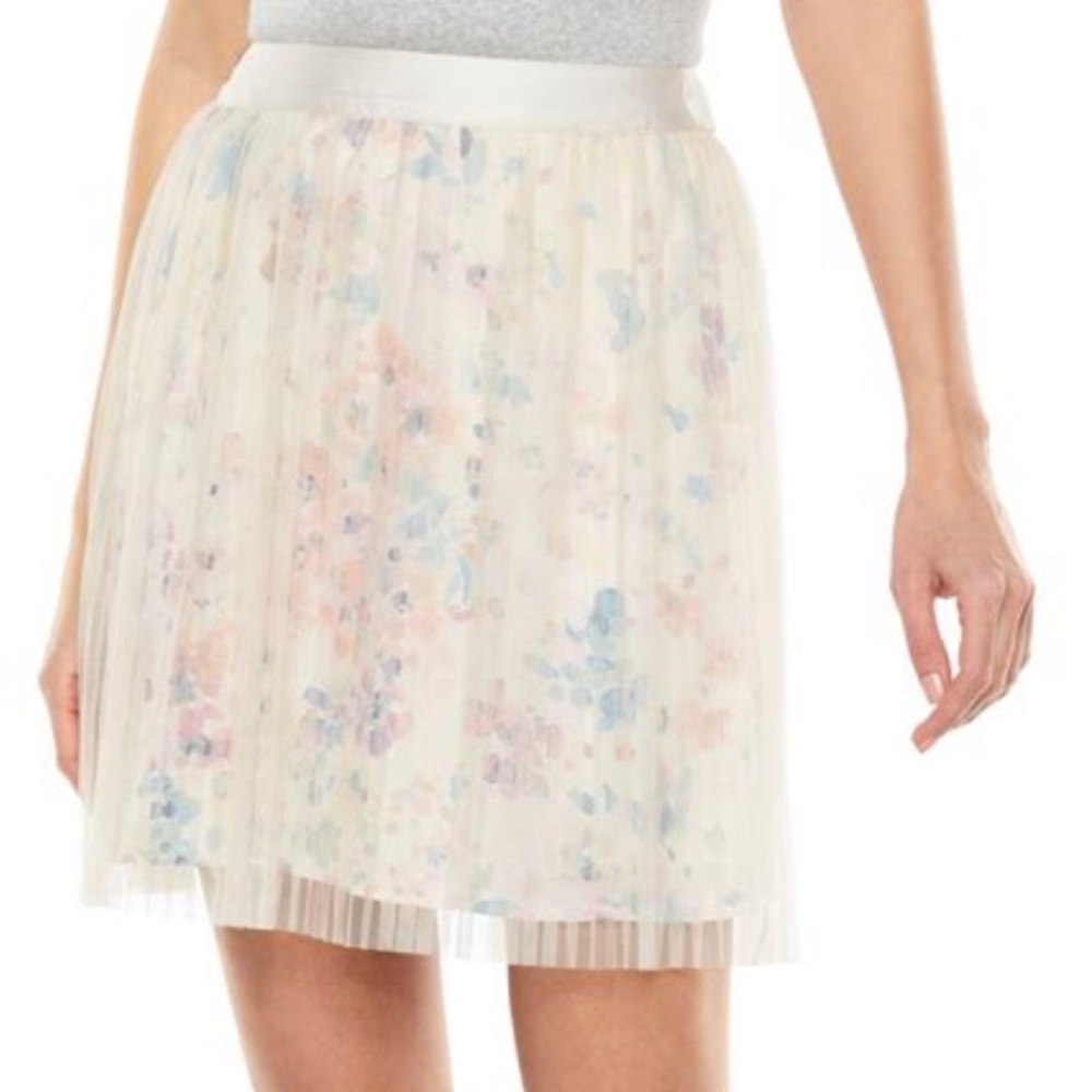 LC Lauren Conrad - Floral Print Tule Skirt